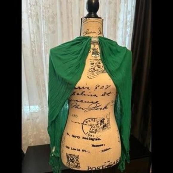 Lush Green Scarf with Festive Bells Pendant - Holiday Accessory - Picture 1 of 2